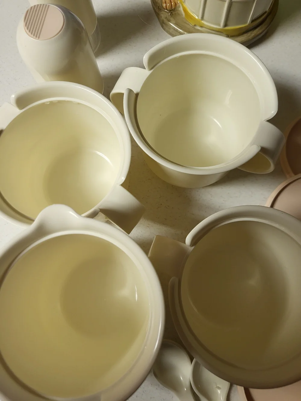 Tupperware vintage impression